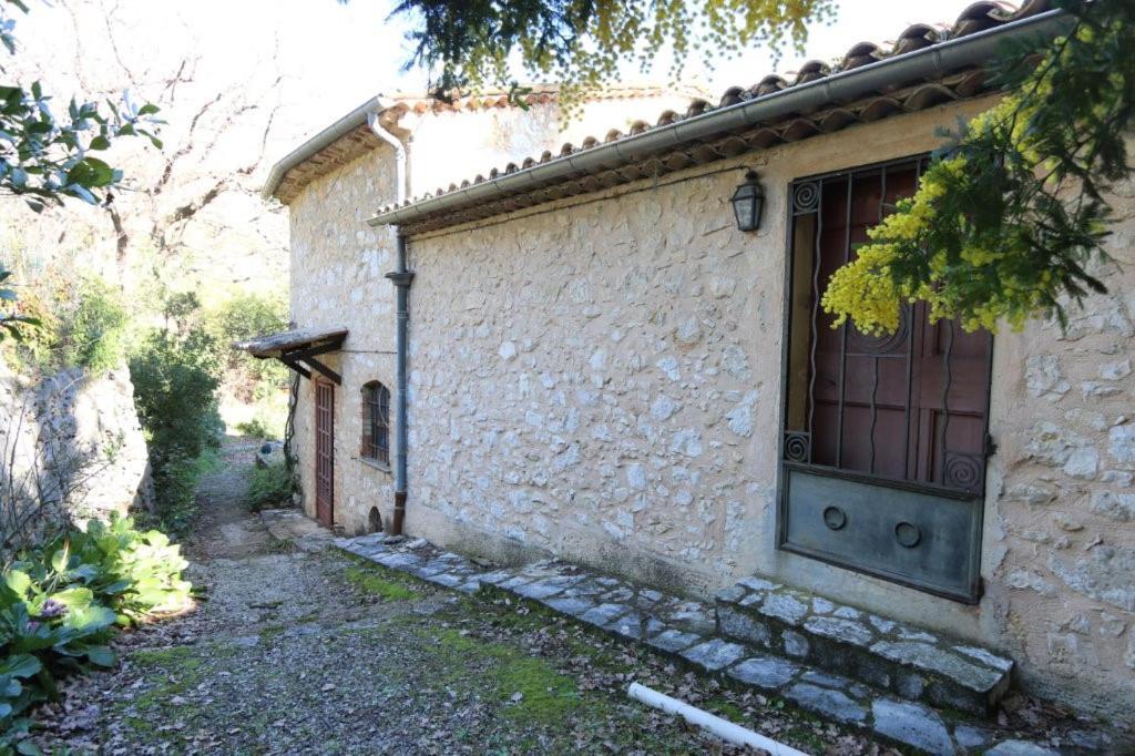 Domaine Des Petites Soeurs A 800M Du Centre Historique Avec 5200M2 De Parc Arbore Vence Esterno foto